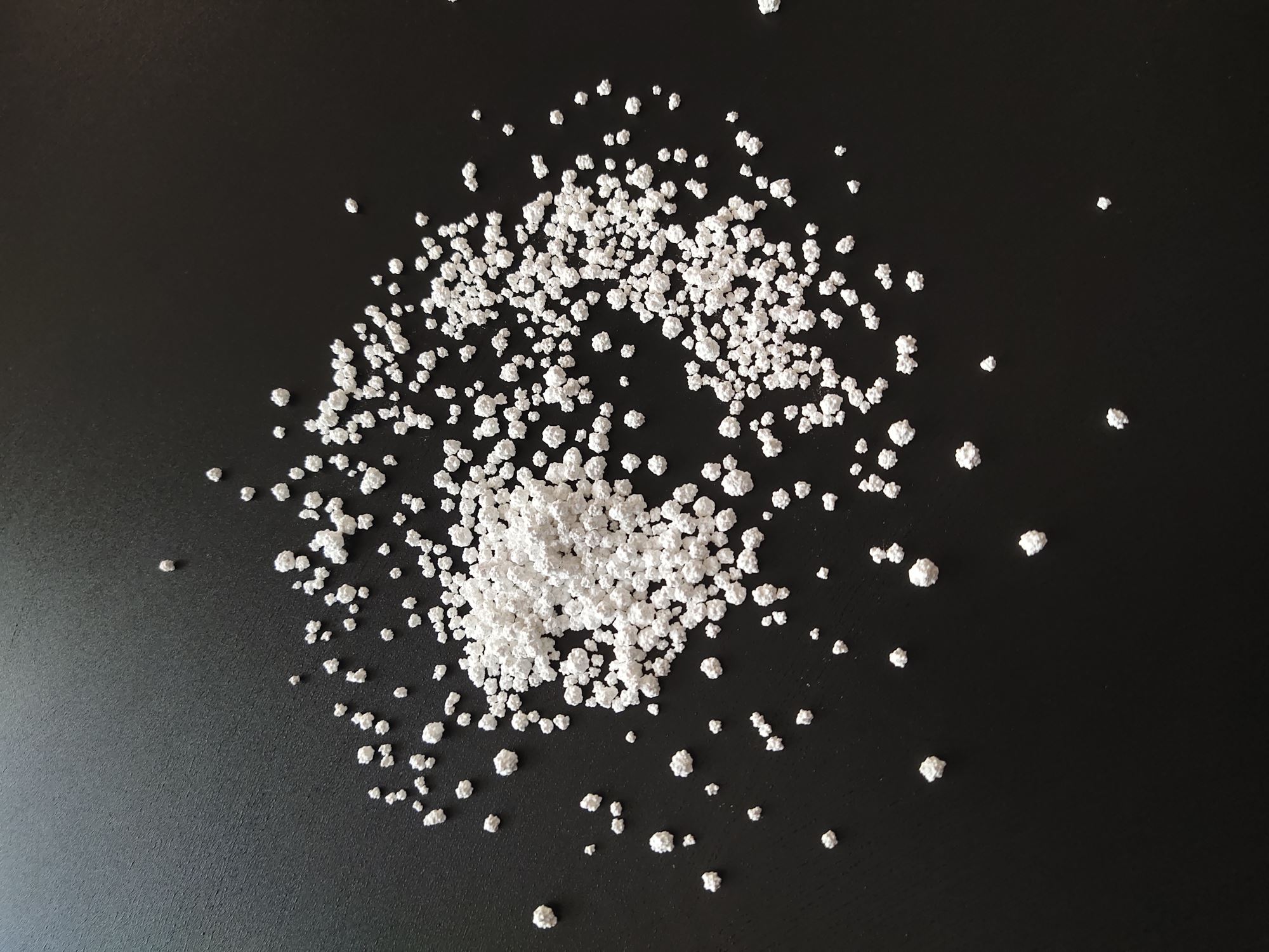 无水氯化钙刺球 无水氯化钙刺球